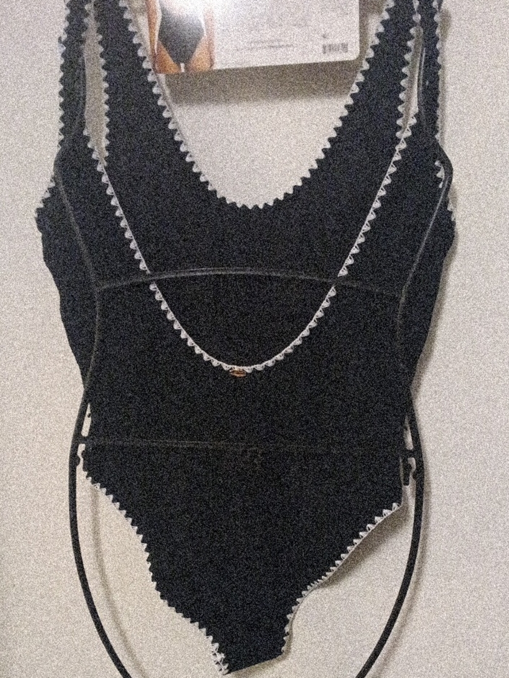 Betsey Johnson LRG Swimsuit Black W/ White Accent Trim - Picture 4 of 5